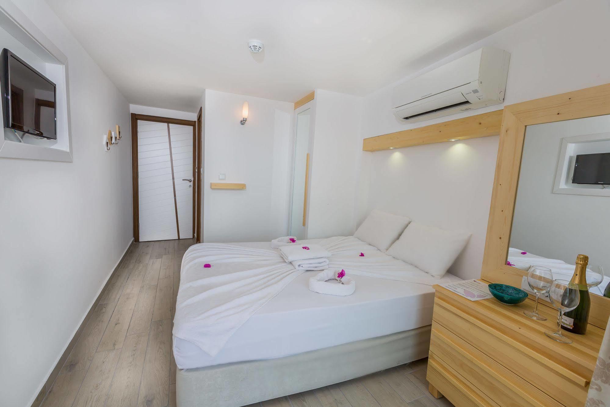 Defne Hotel Kas Exterior photo